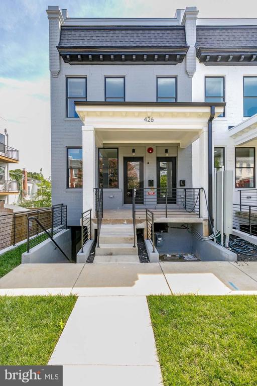 426 MANOR PLACE NW 3