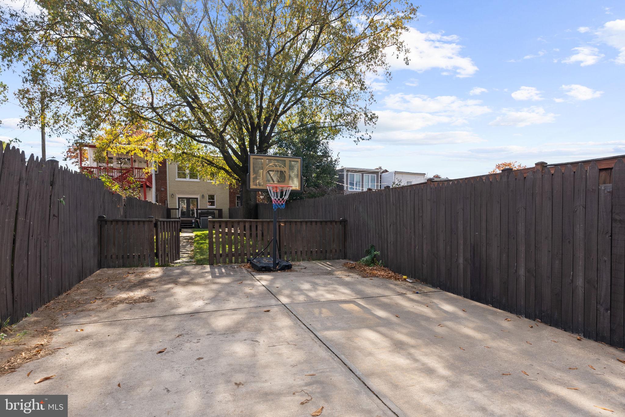 113 HAMILTON STREET NW