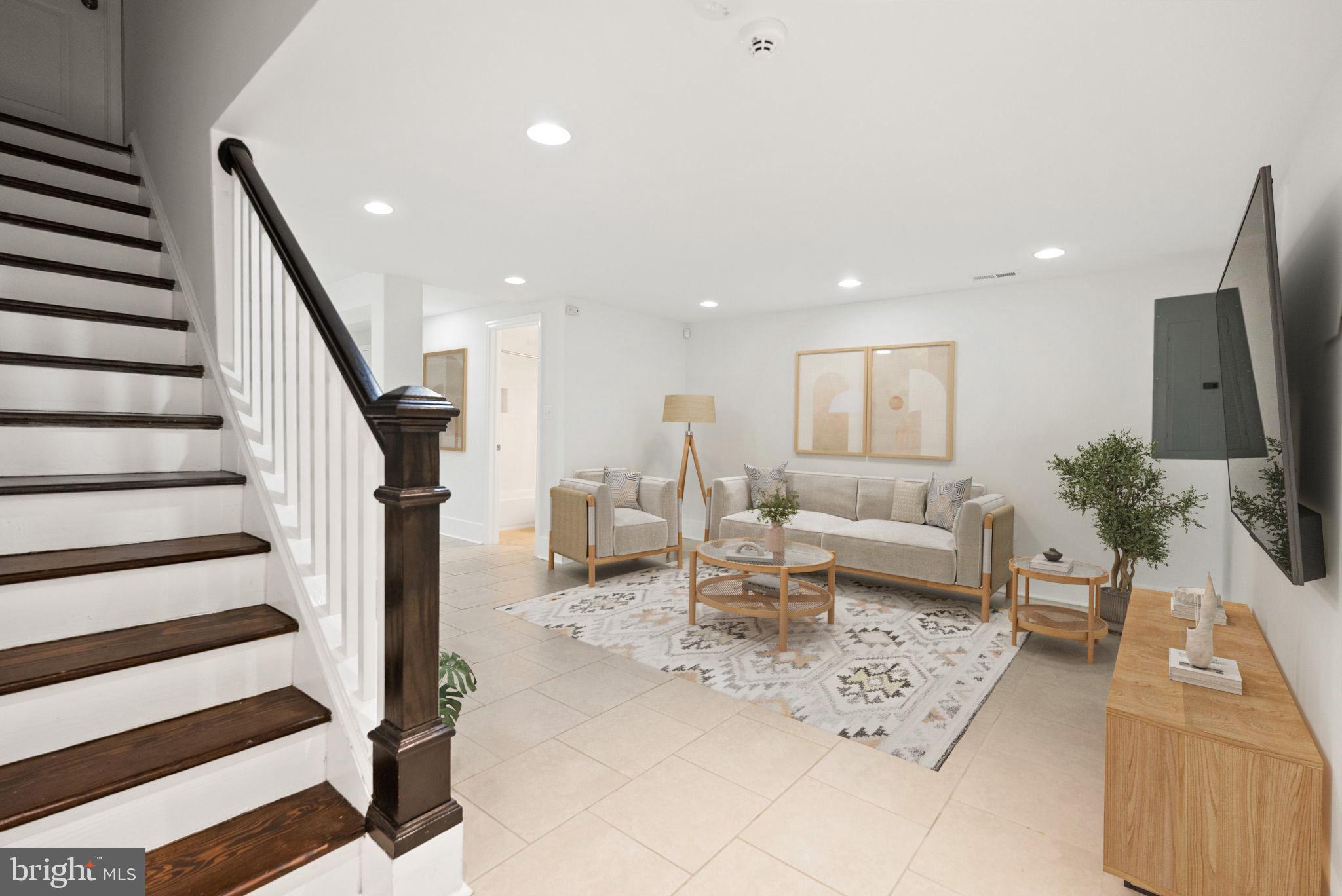 113 HAMILTON STREET NW