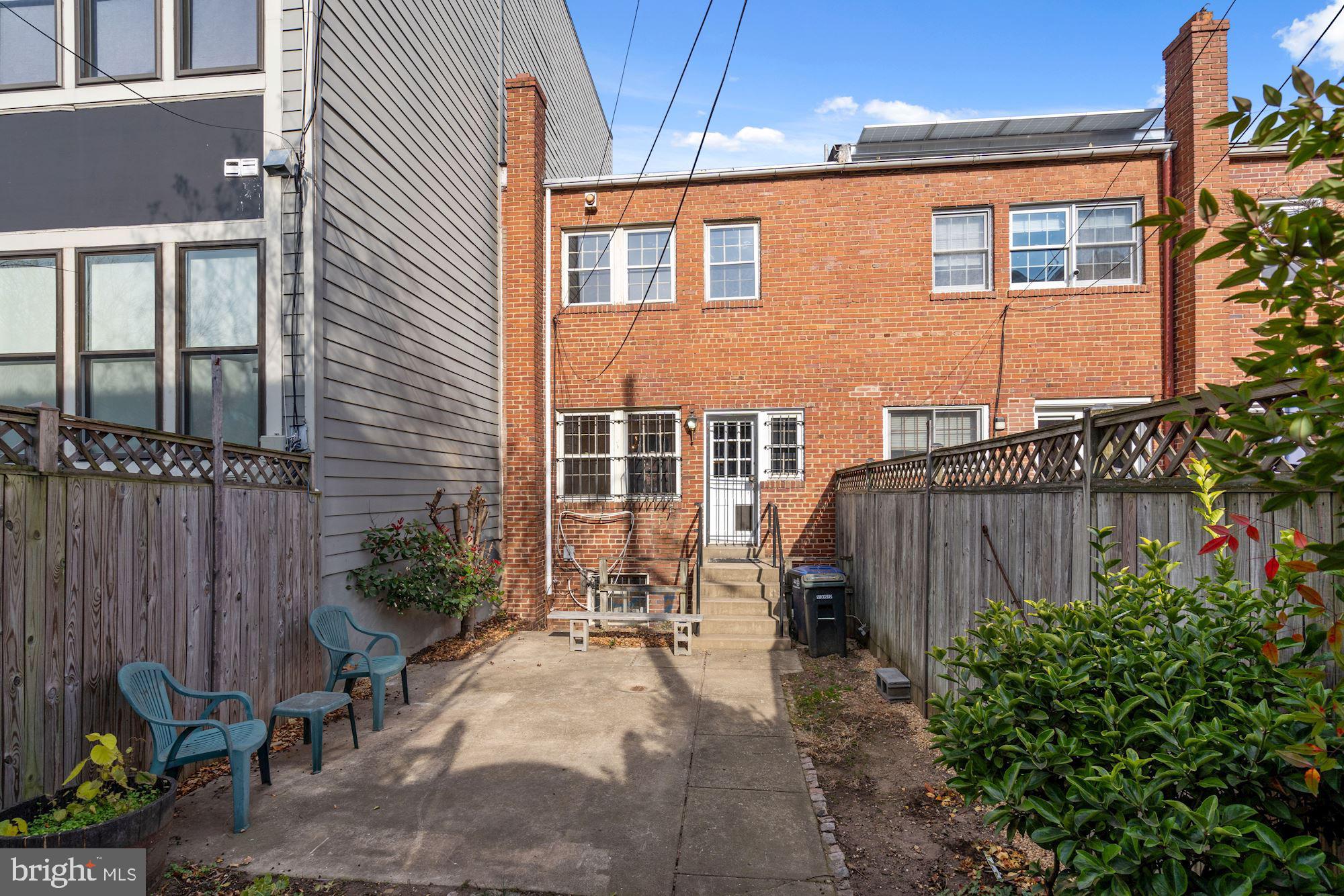 1403 K STREET SE