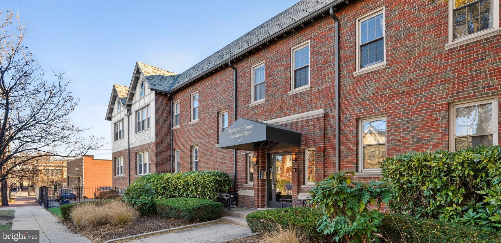 422 BUTTERNUT STREET NW T-3