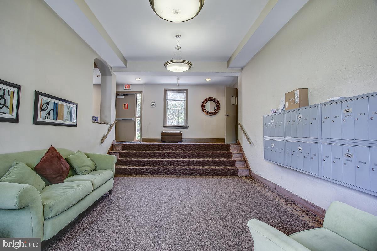 422 BUTTERNUT STREET NW T-3