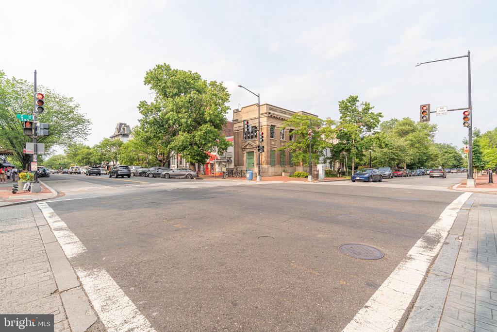711 G STREET SE