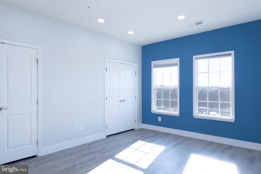 1111 TRENTON PLACE SE