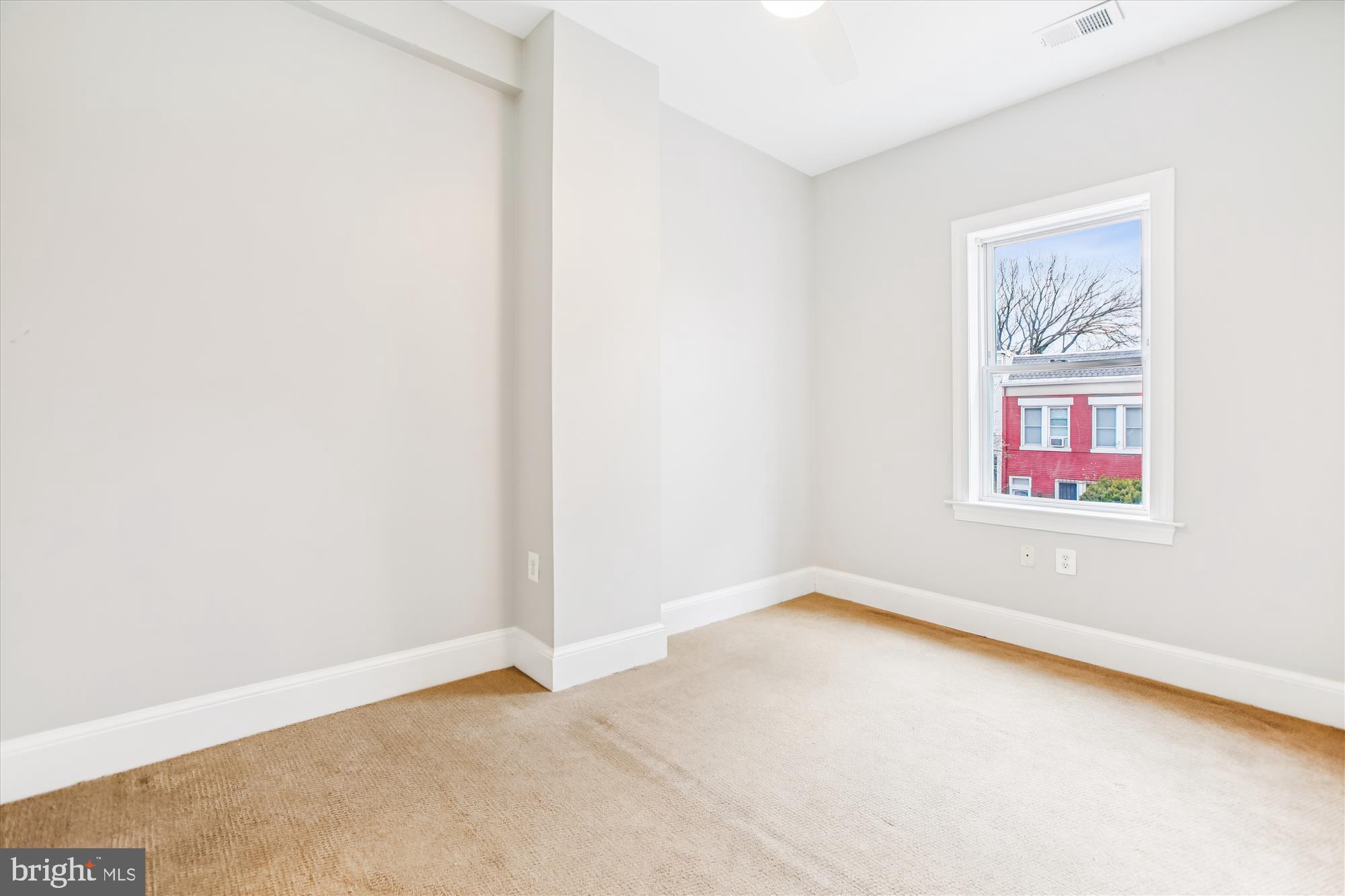 1610 4TH STREET NW