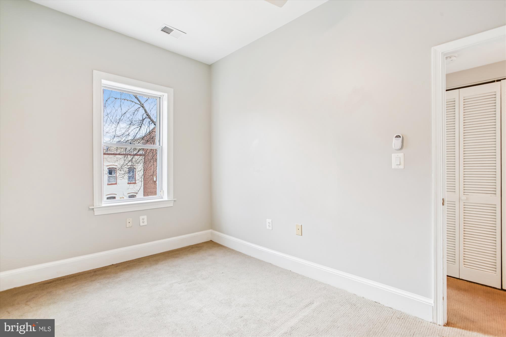 1610 4TH STREET NW