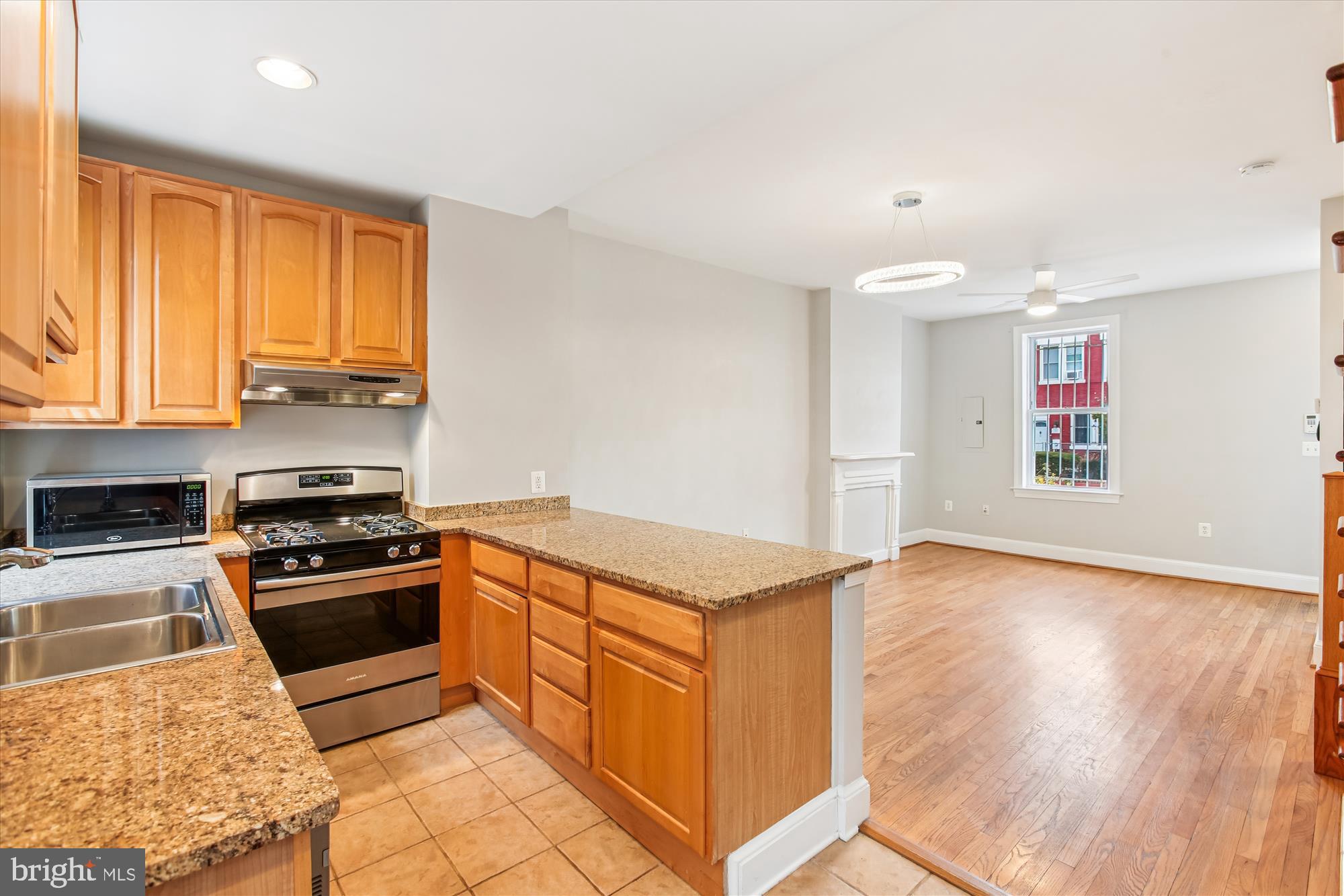 1610 4TH STREET NW