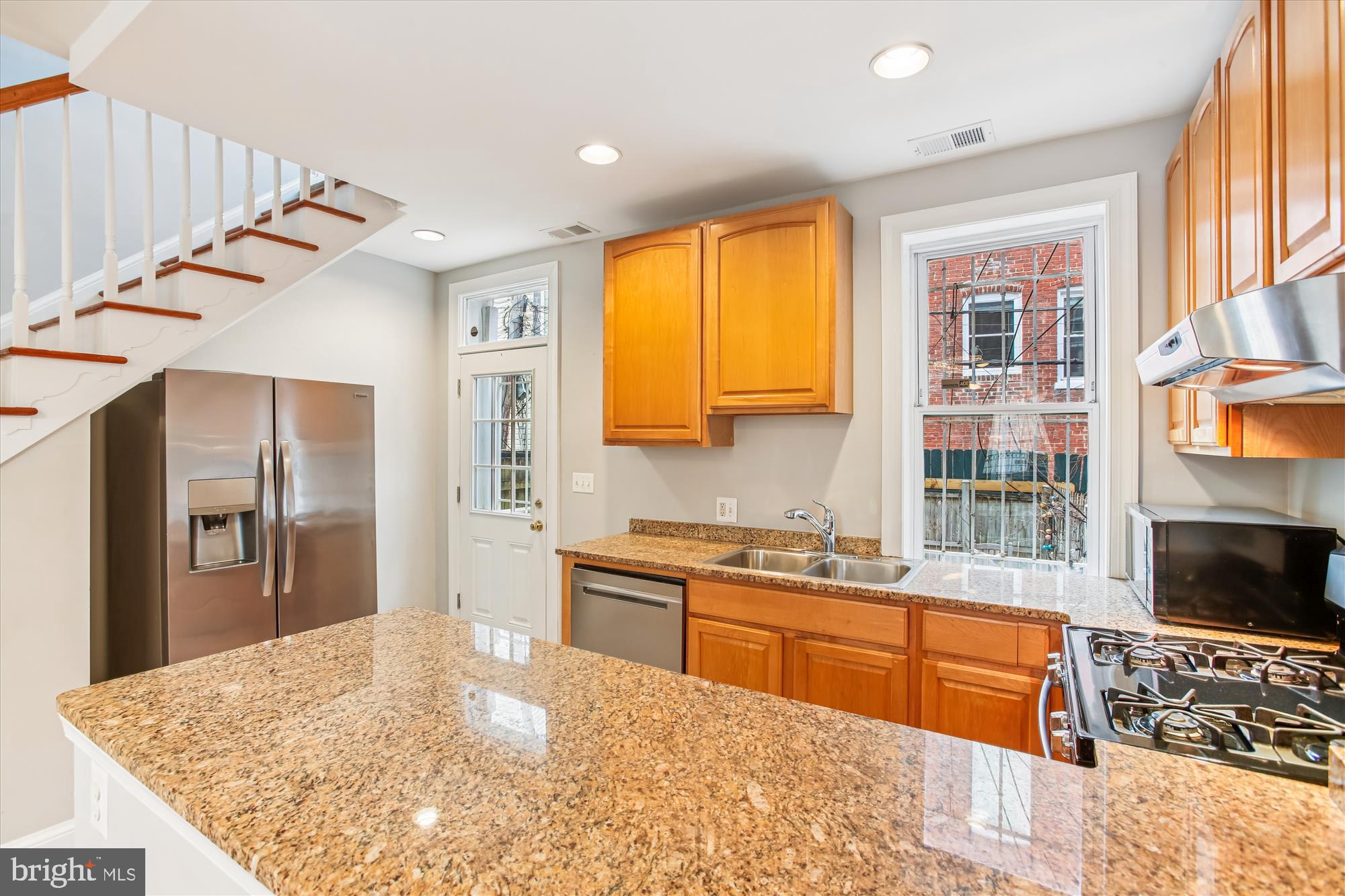 1610 4TH STREET NW