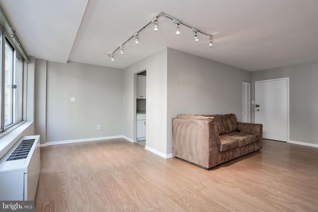 922 24TH STREET NW 104