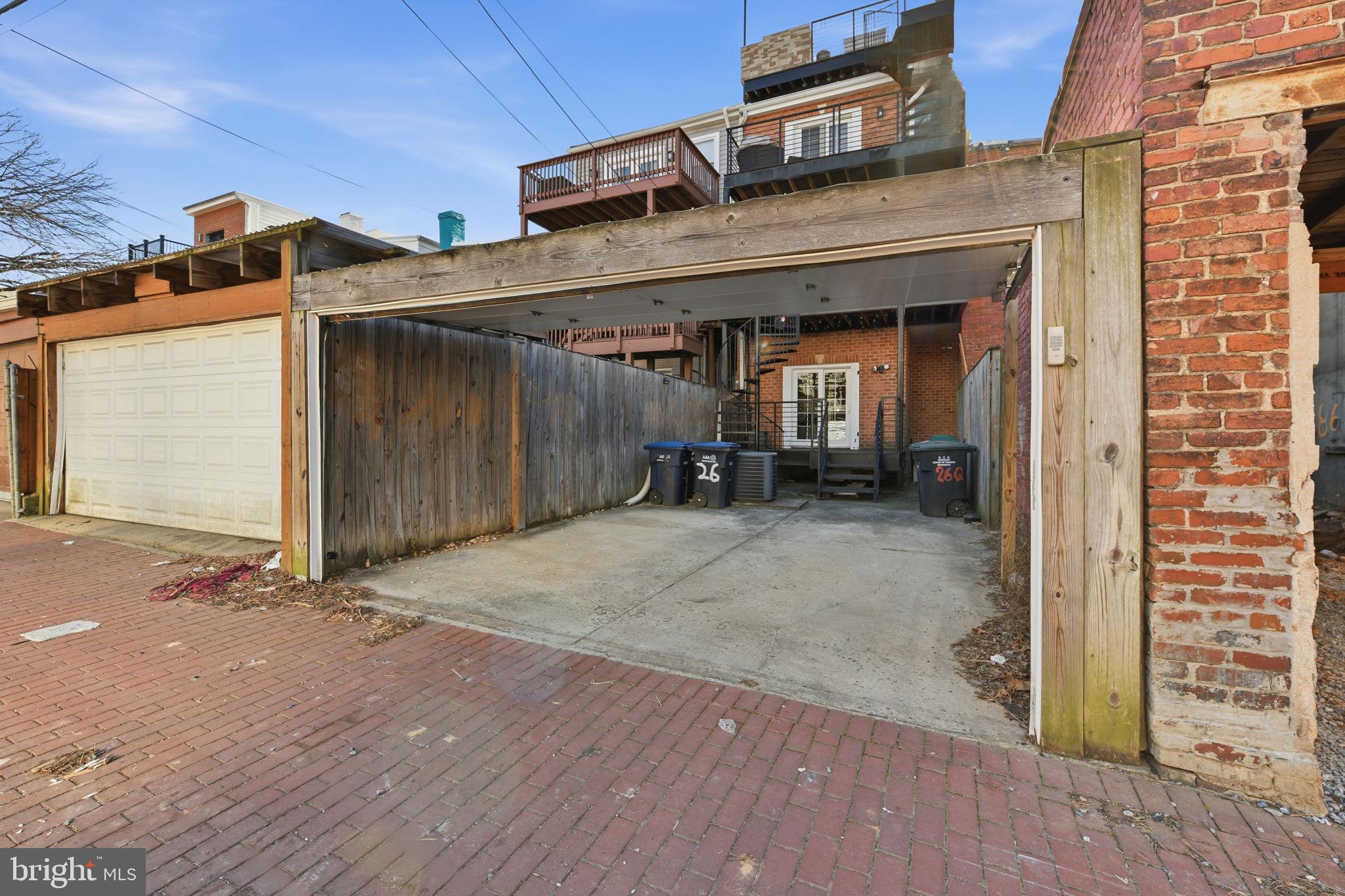 26 Q STREET NE 1