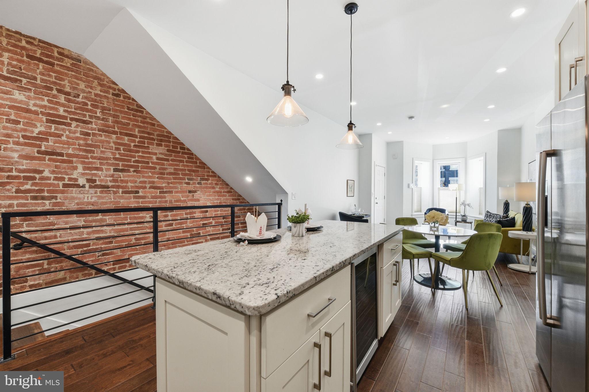 26 Q STREET NE 1