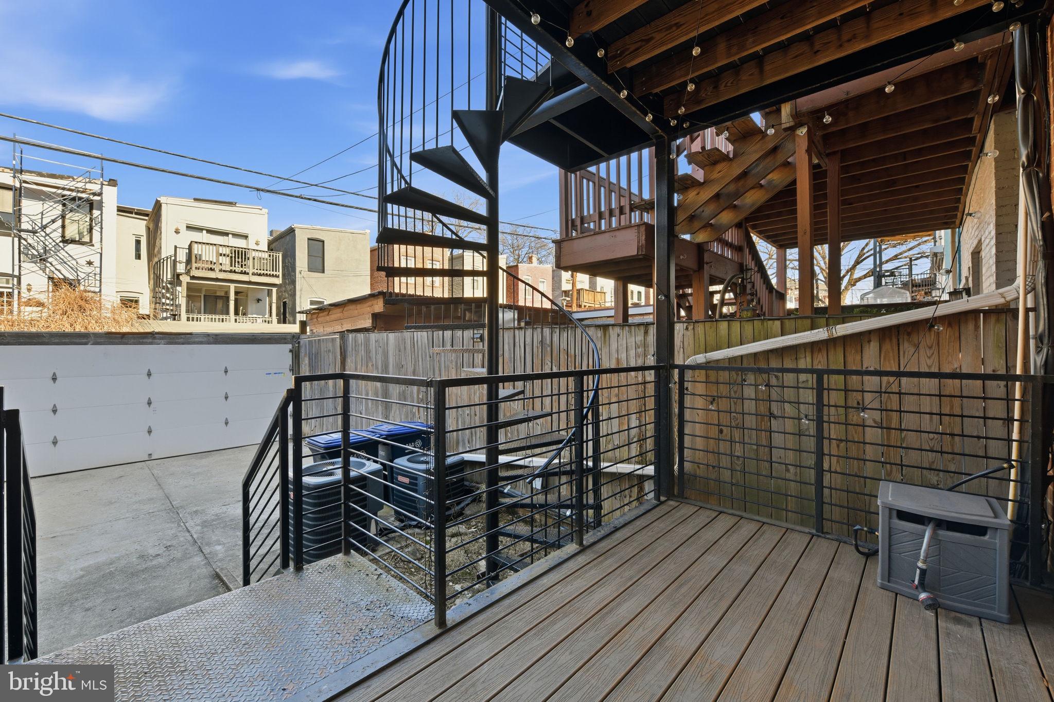 26 Q STREET NE 1