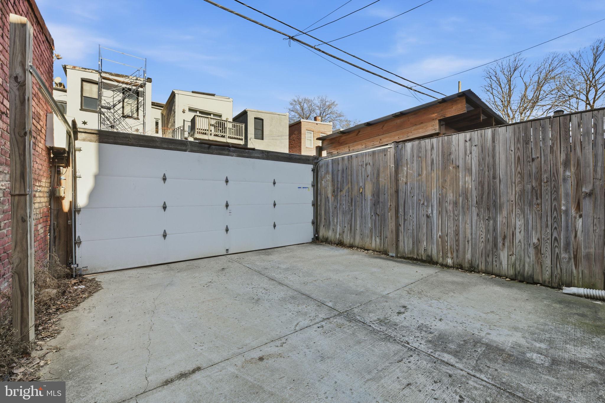 26 Q STREET NE 1