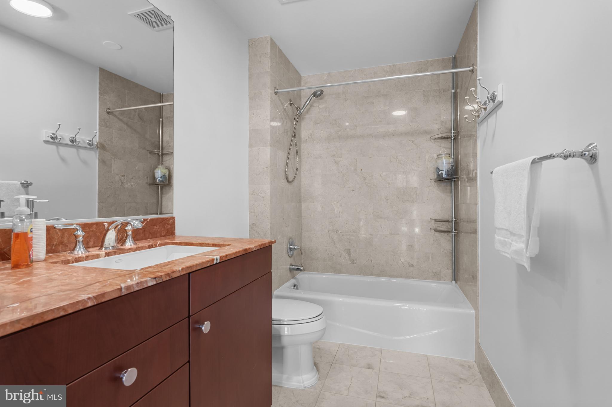 2425 L STREET NW UNIT 431