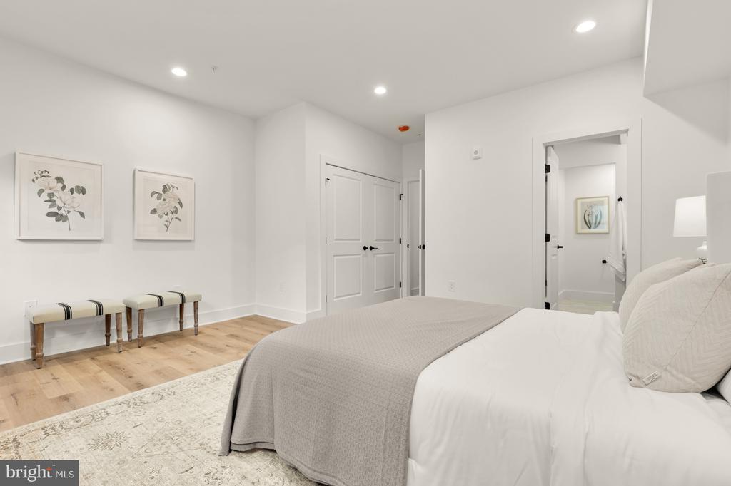 1325 ORREN STREET NE Unit: 3