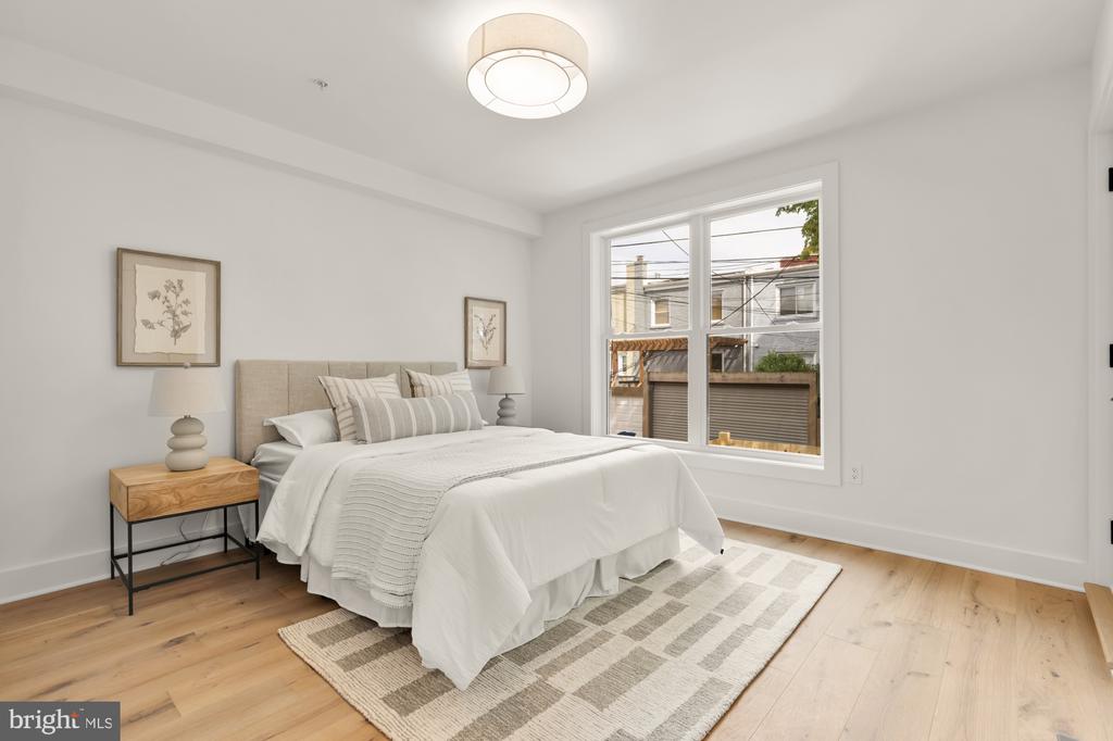 1325 ORREN STREET NE Unit: 3