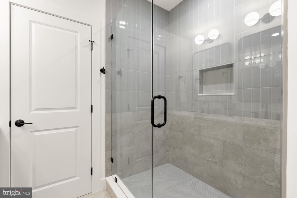 1325 ORREN STREET NE Unit: 3