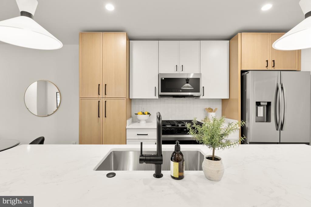1325 ORREN STREET NE Unit: 3