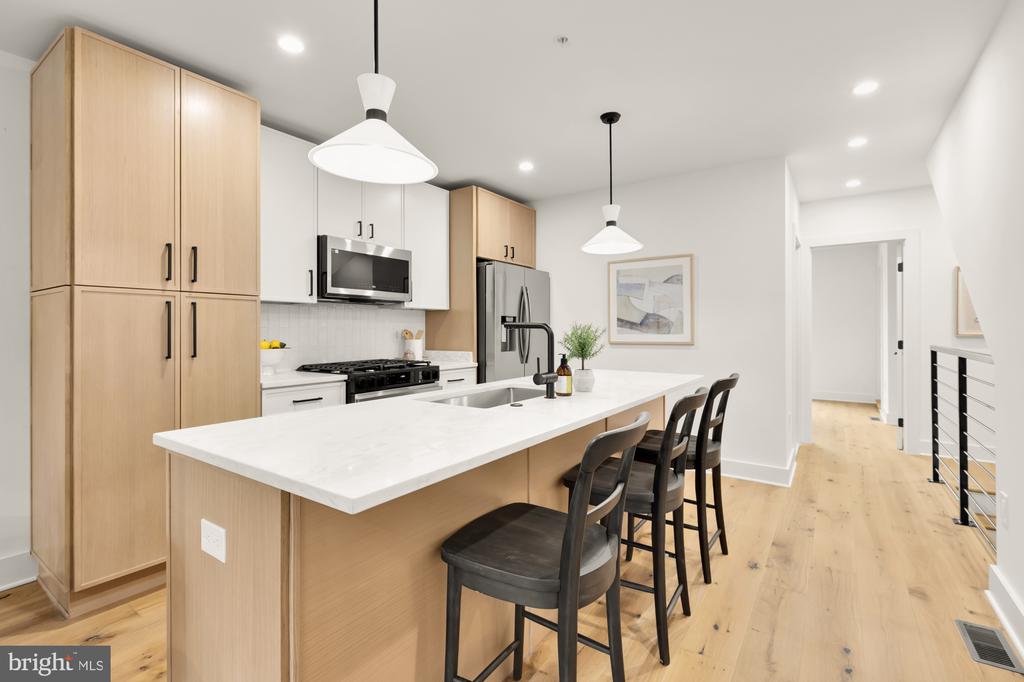 1325 ORREN STREET NE Unit: 3