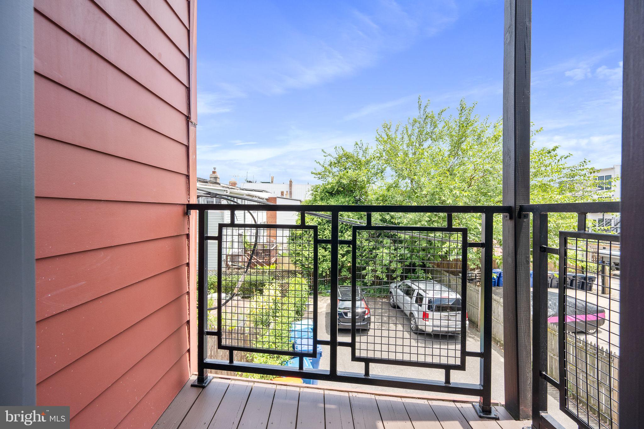 3577 WARDER STREET NW 102