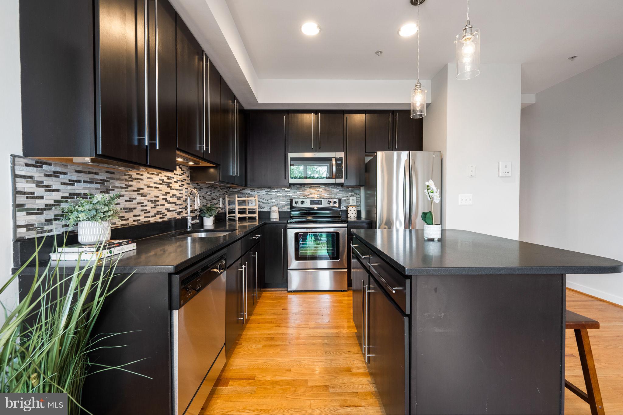 3577 WARDER STREET NW 102