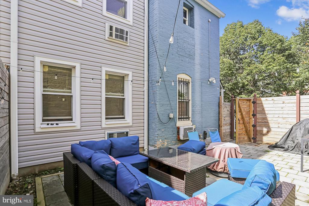 400 15TH STREET SE