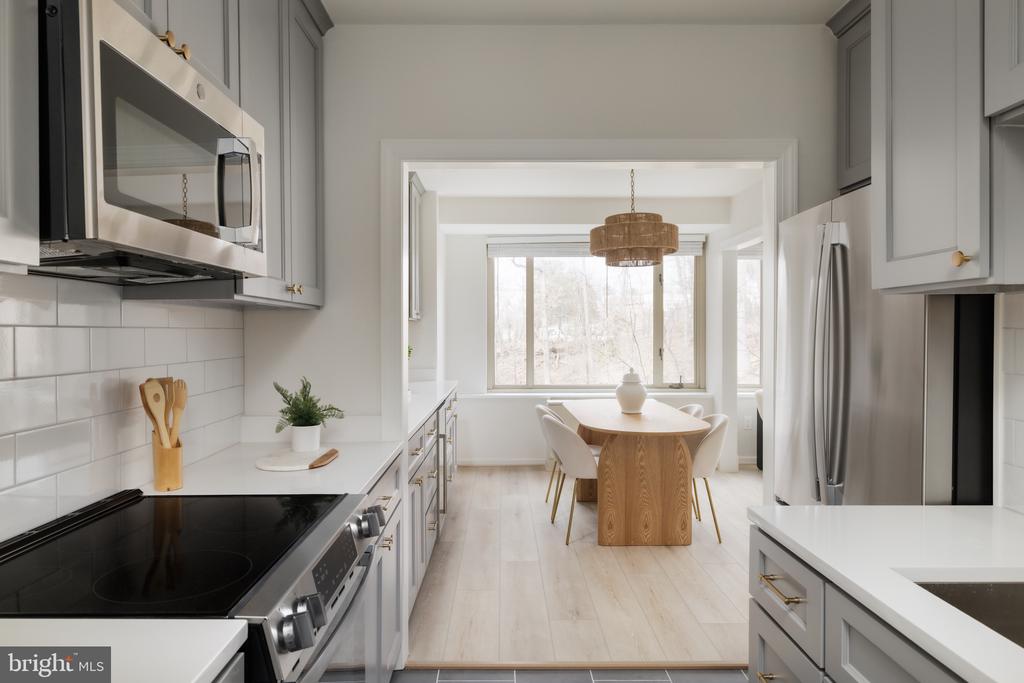 4301 MASSACHUSETTS AVENUE NW Unit: 1013