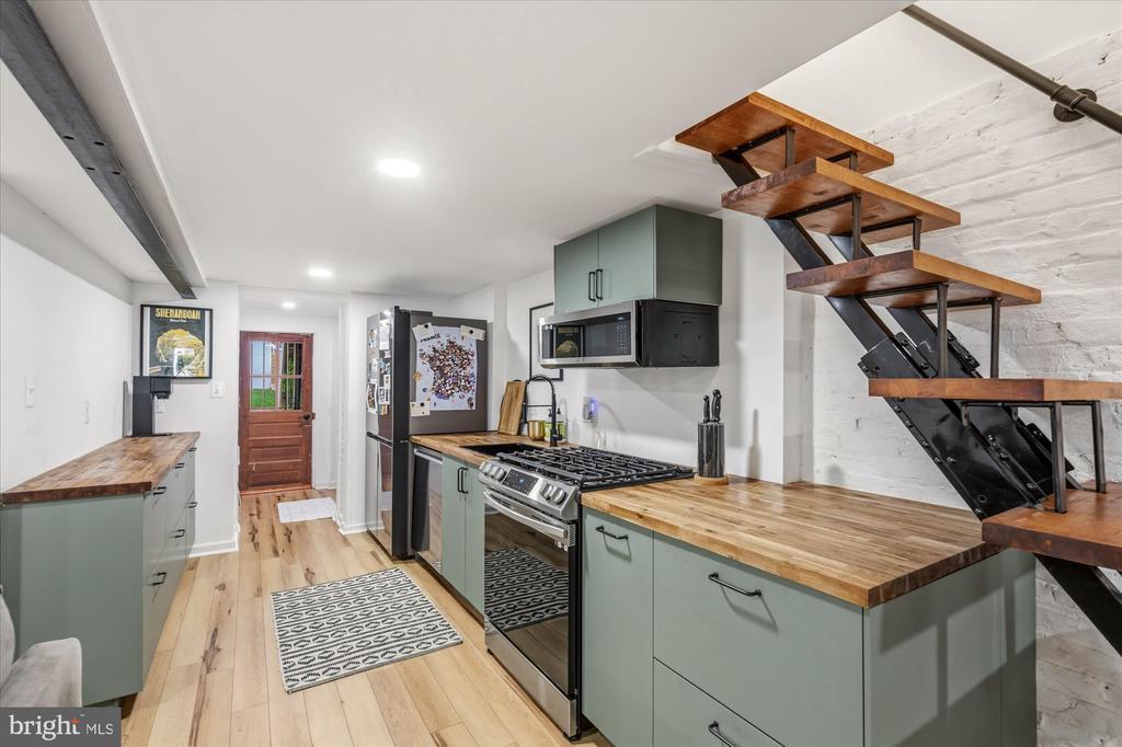 41 V STREET NW