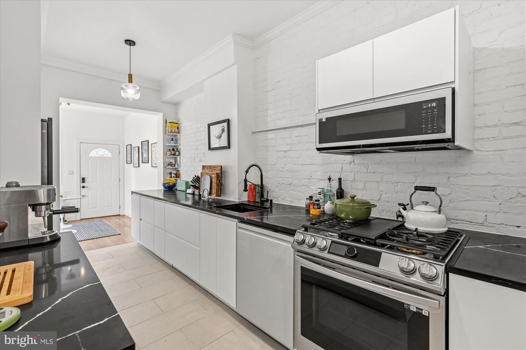 41 V STREET NW