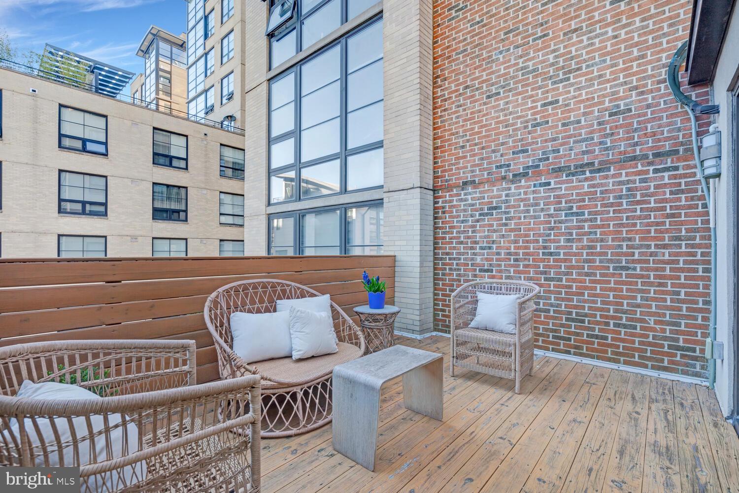 1342 W STREET NW