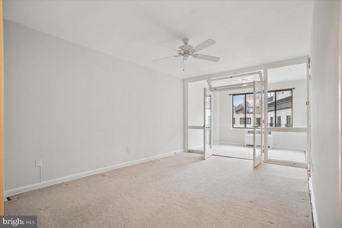 1 SCOTT CIRCLE NW 818