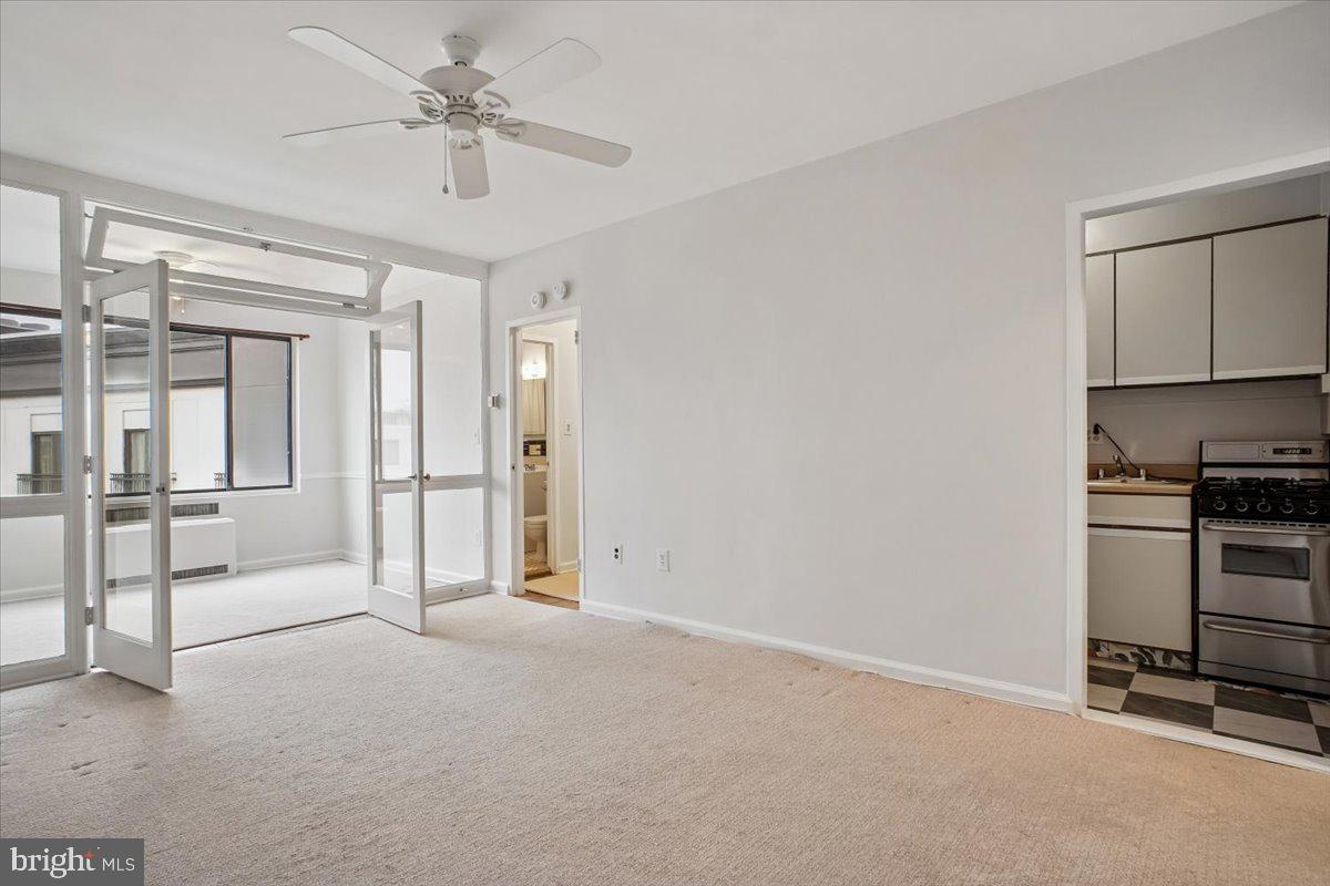 1 SCOTT CIRCLE NW 818