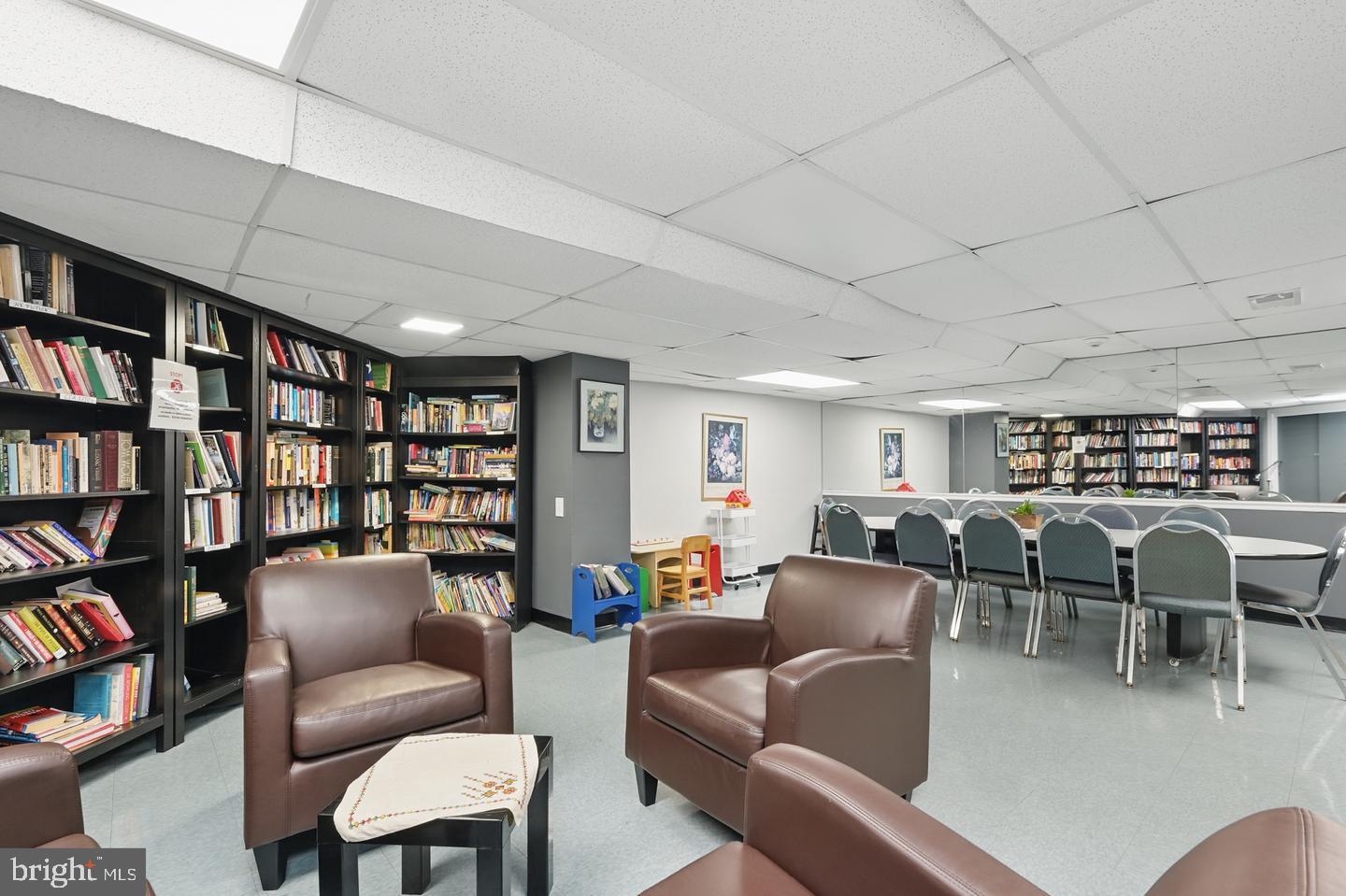 4000 TUNLAW ROAD NW 223
