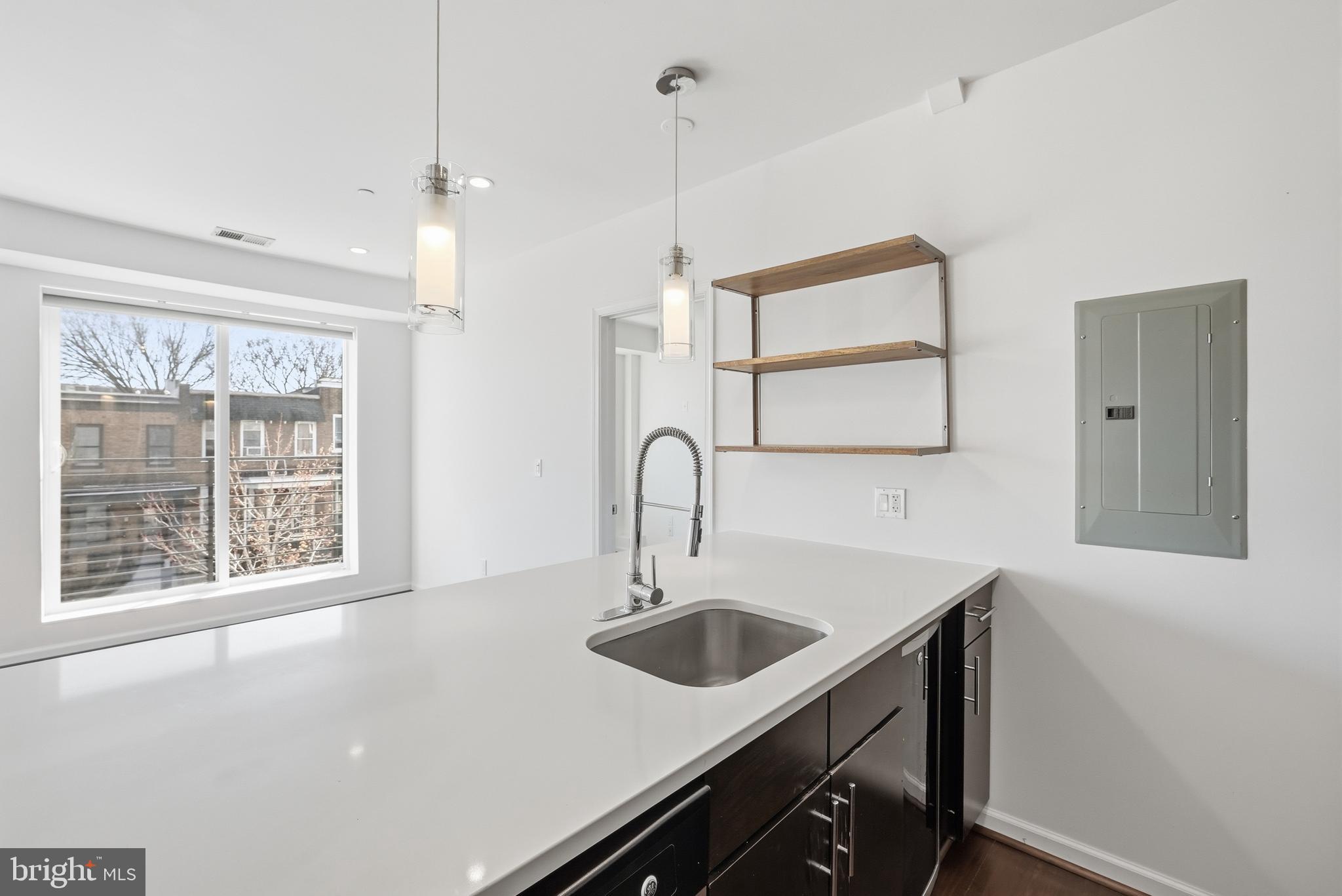 329 RHODE ISLAND AVENUE NE 203