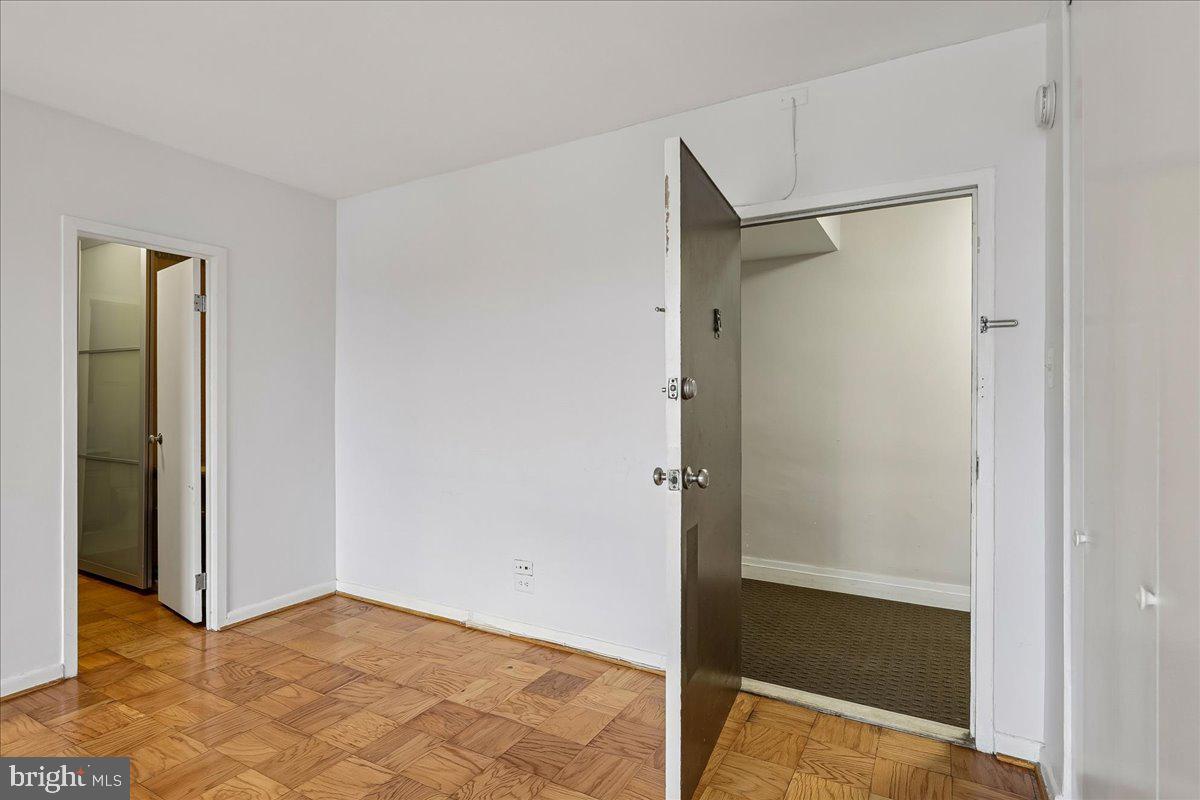 1260 21ST STREET NW 1009