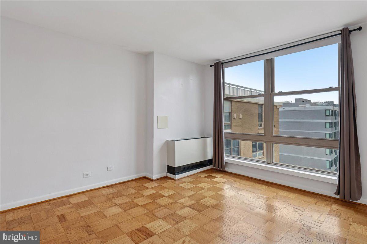 1260 21ST STREET NW 1009