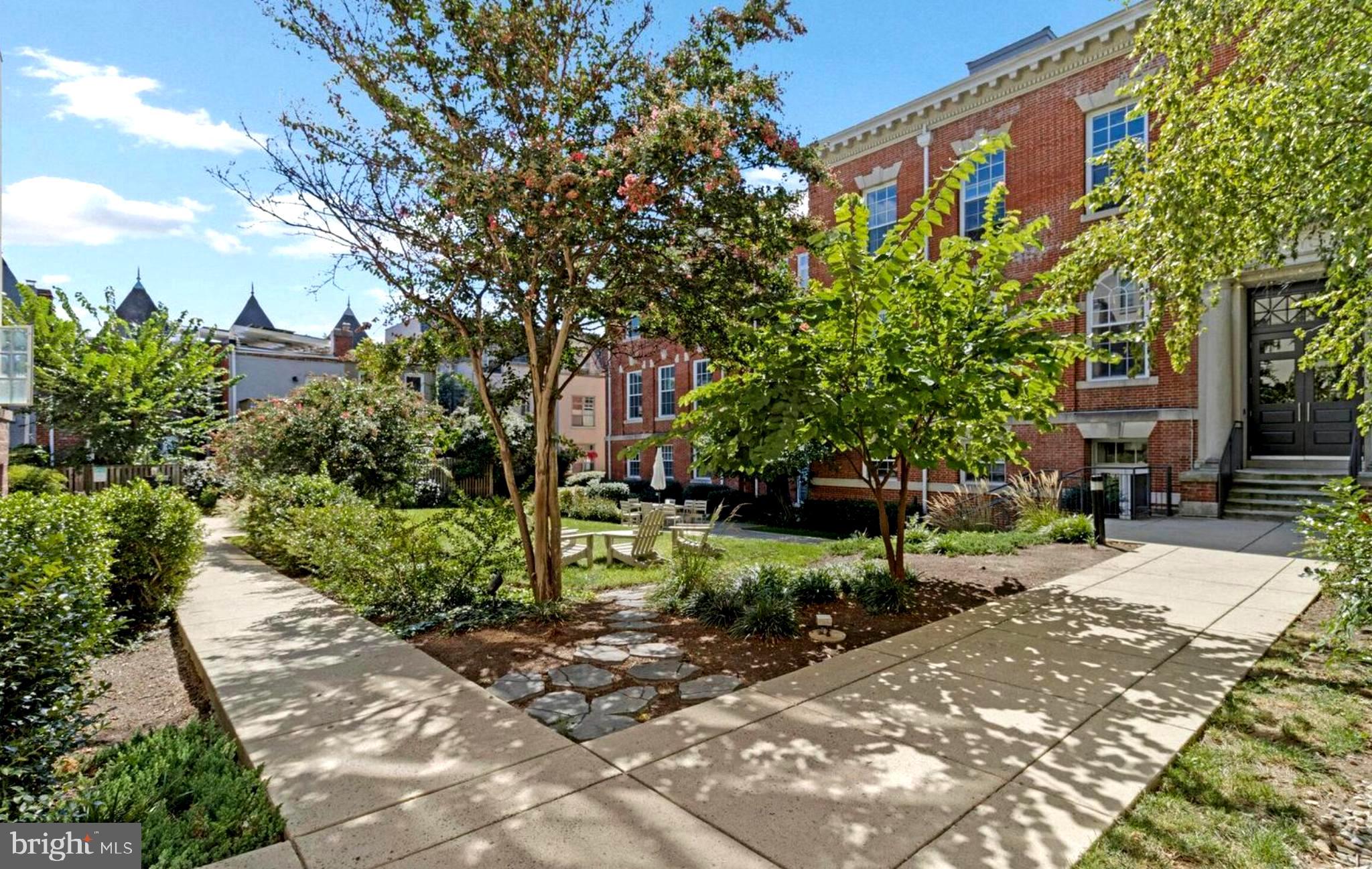 150 V STREET NW V206