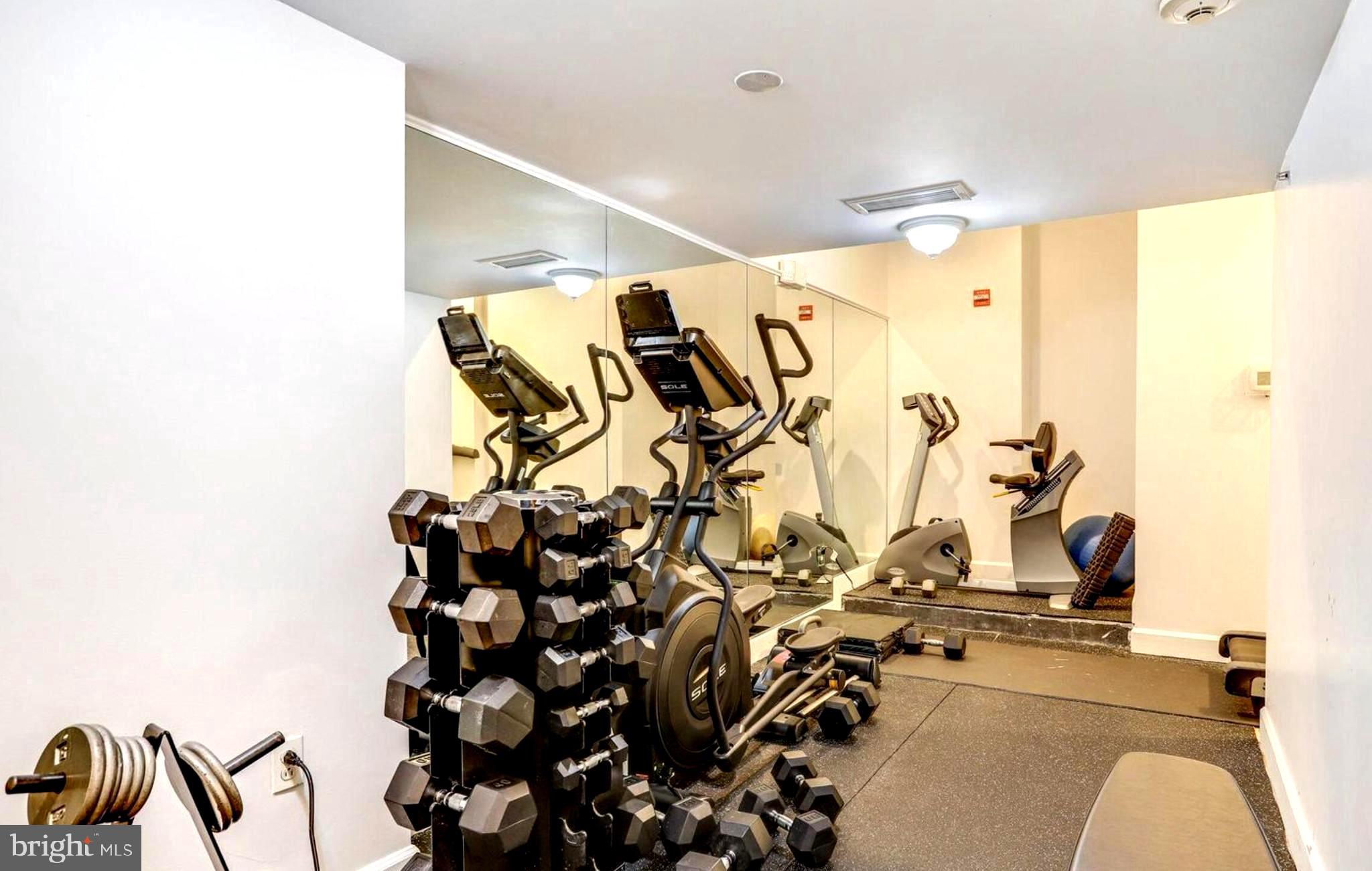150 V STREET NW V206