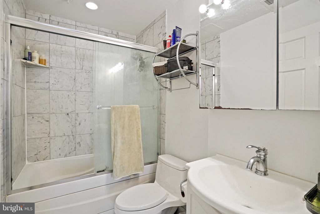 1212 M STREET NW 302