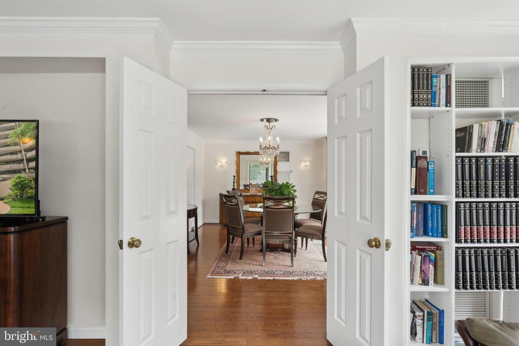 4200 MASSACHUSETTS AVENUE NW 106