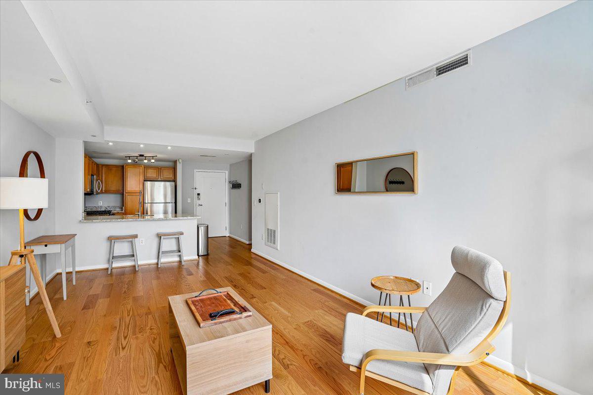 350 G STREET SW N511