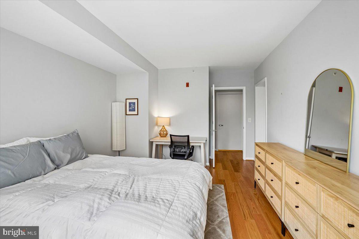 350 G STREET SW N511