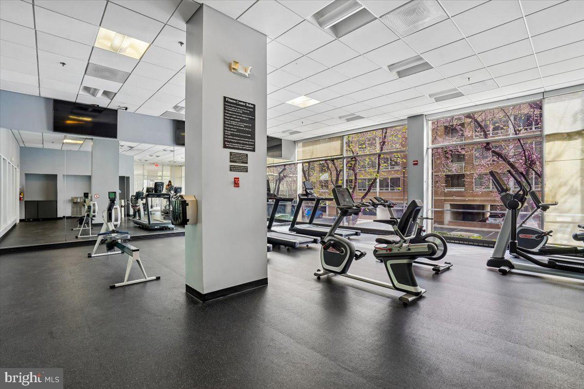 350 G STREET SW N511