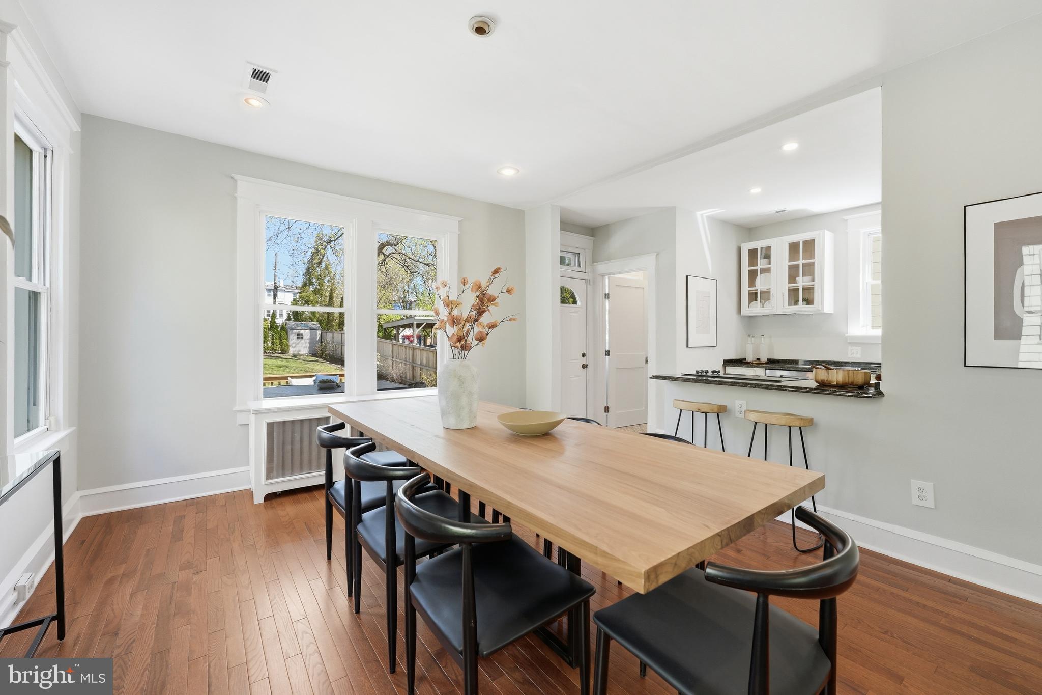 1215 HAMILTON STREET NW