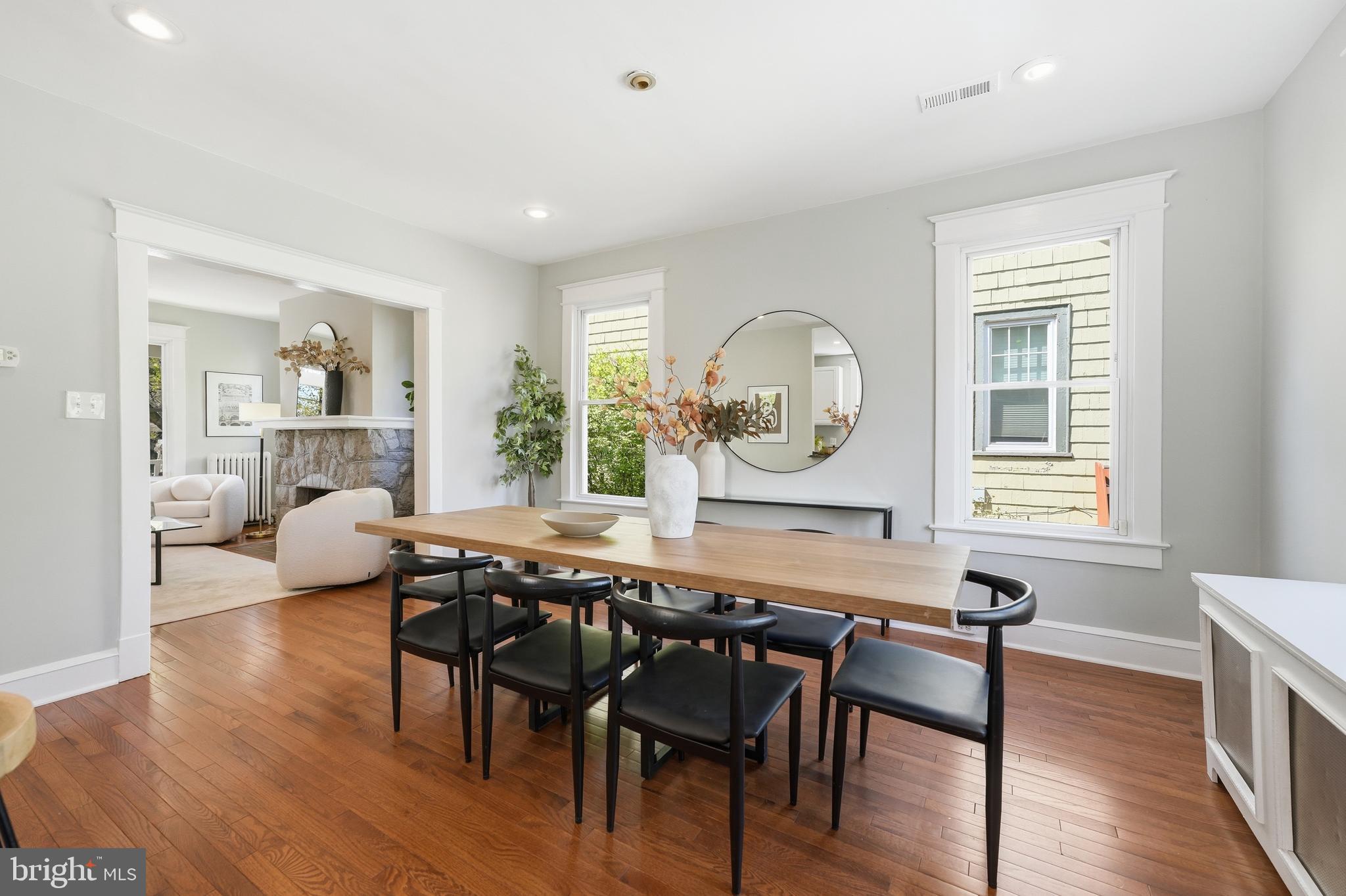 1215 HAMILTON STREET NW