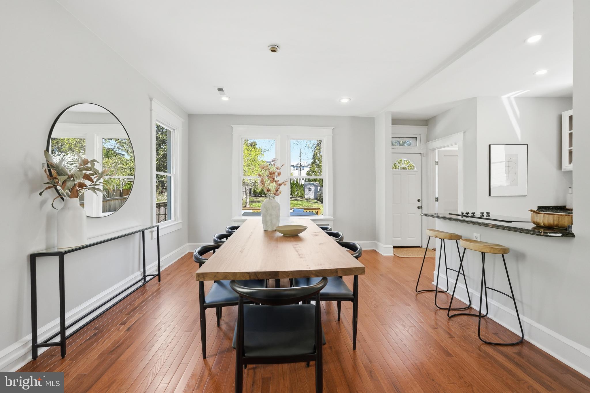 1215 HAMILTON STREET NW