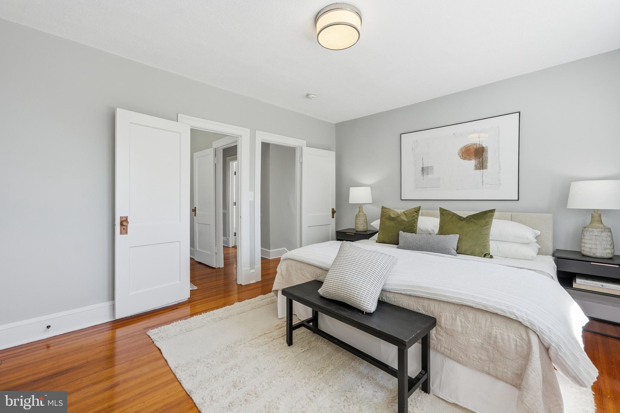 1215 HAMILTON STREET NW