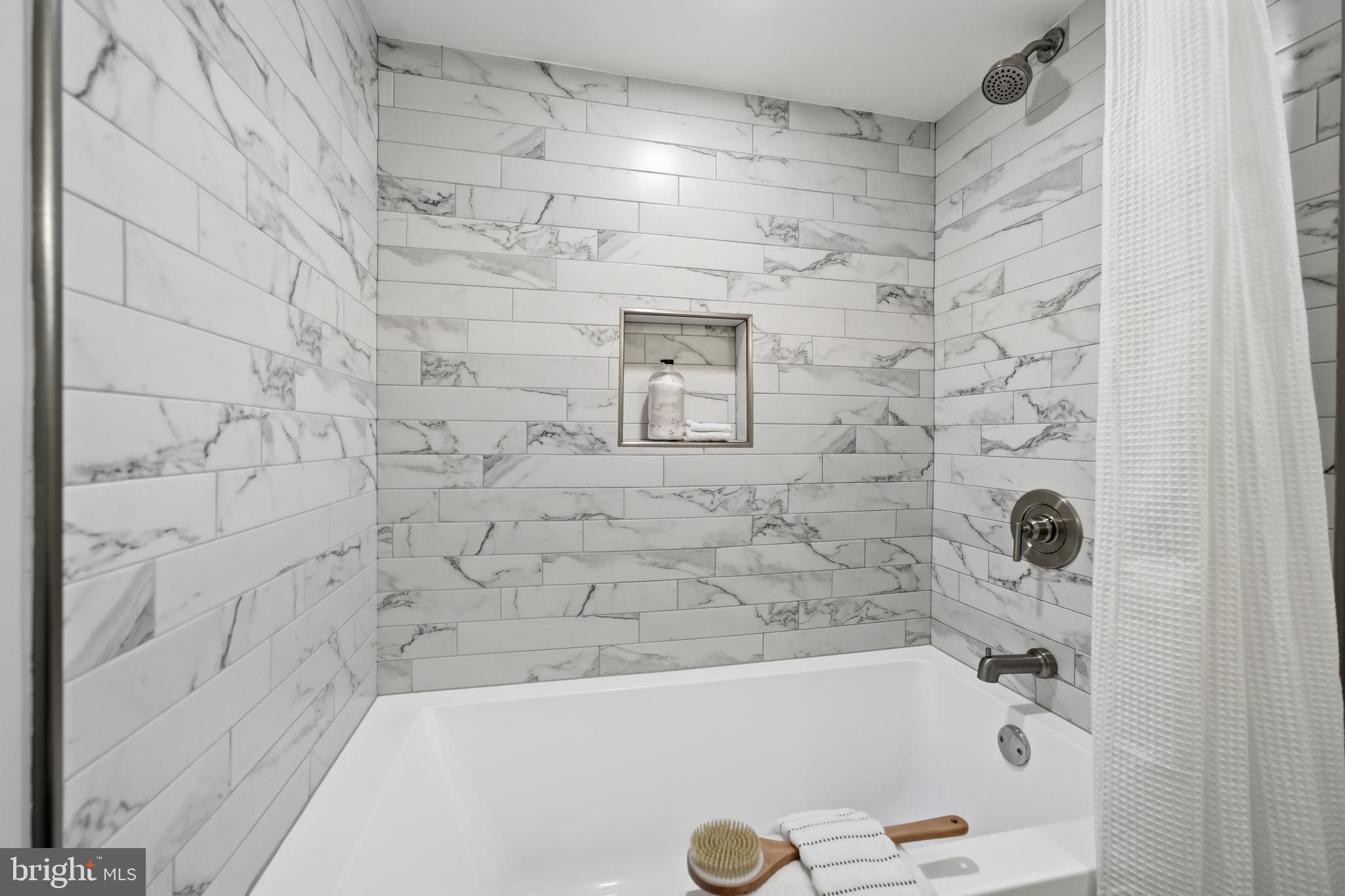 1215 HAMILTON STREET NW