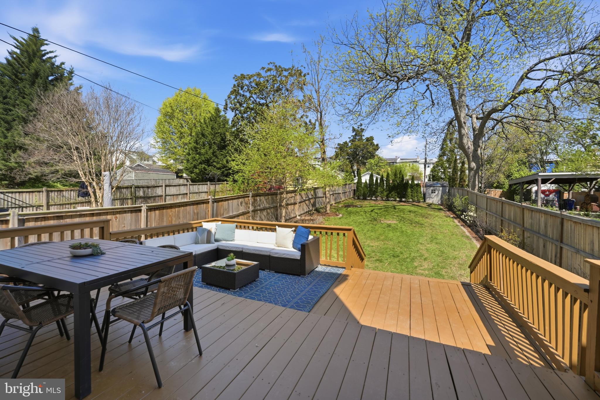 1215 HAMILTON STREET NW