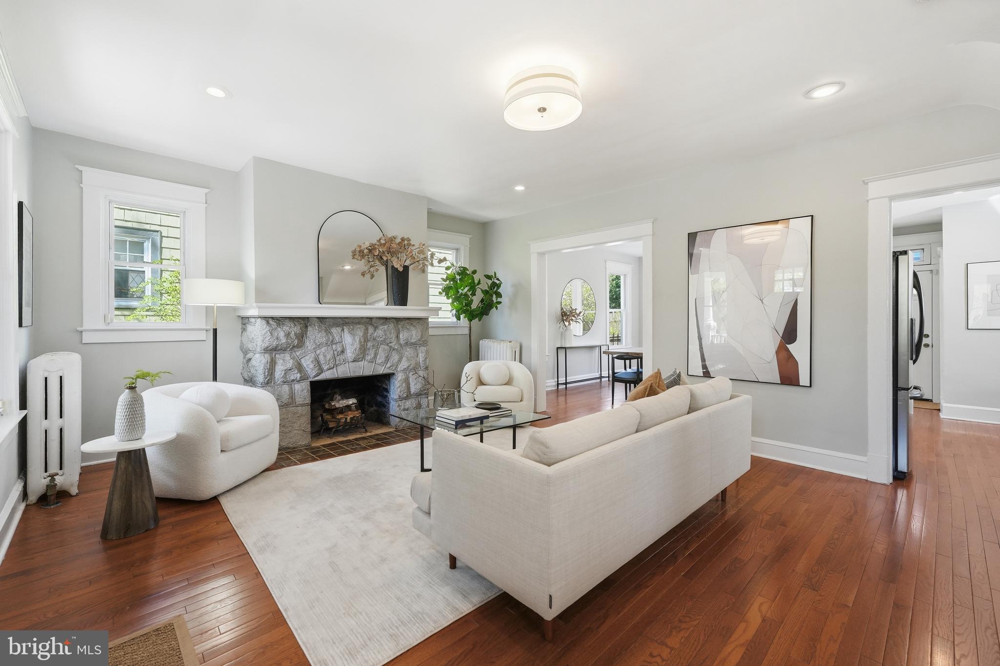 1215 HAMILTON STREET NW